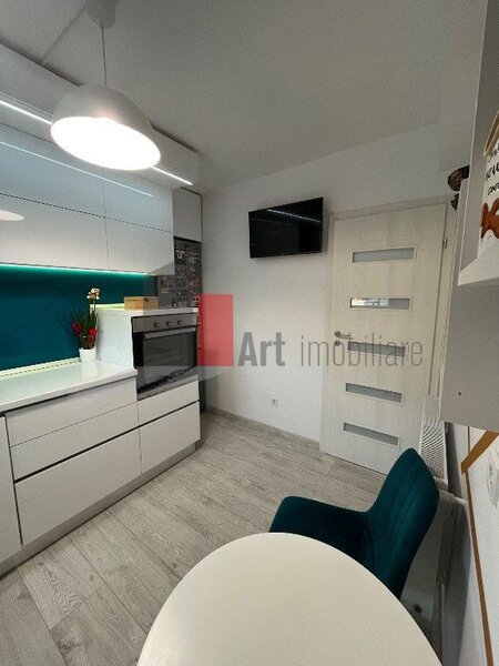 Chiajna apartament 3 camere cu terasa si curte, spatiu  comercial, loc parcare
