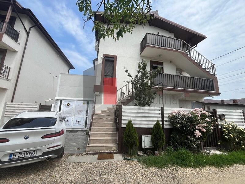 Chiajna apartament 3 camere cu terasa si curte, spatiu  comercial, loc parcare
